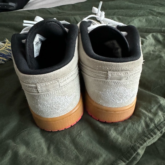 Jordan 1 Low Hyper Pink - Picture 4 of 7